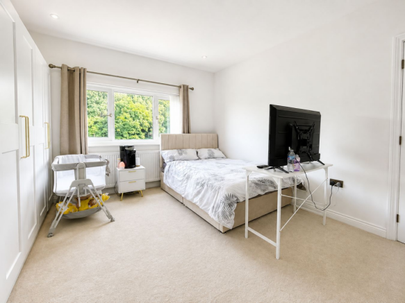 3 bed Semi-Detached for sale Image 7