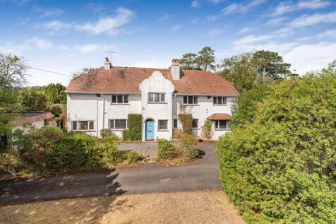 Oxlea Road, Torquay, Devon, TQ1 2HF
