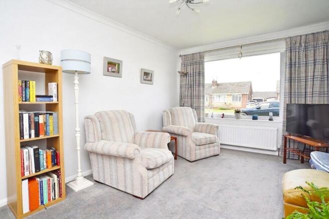 2 bed Semi-Detached Bungalow for sale Image 12
