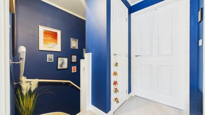 2 bed Semi-Detached for sale Image 7