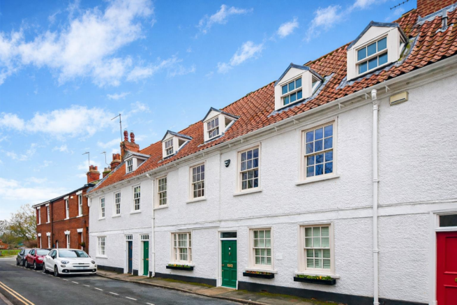 4 bed Town House for sale Image 5