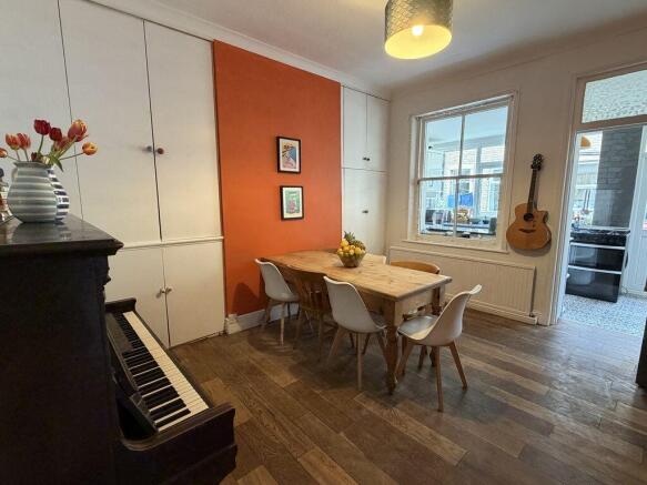 4 bed Terraced for sale Image 9