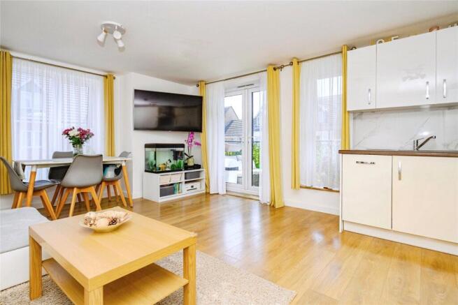 Lounge/Kitchen