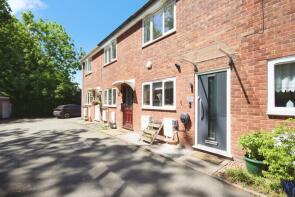 32, Woodcote Road, Warwick CV34 5BZ