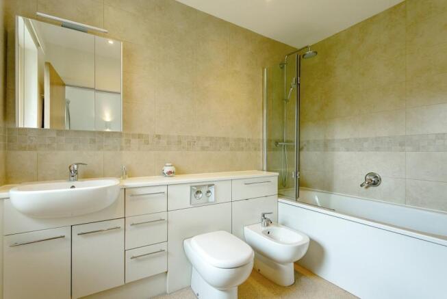 Master Ensuite