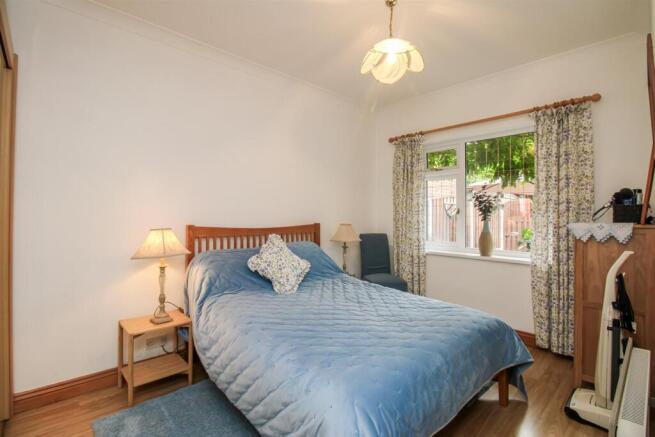 3 bed Detached Bungalow for sale Image 11