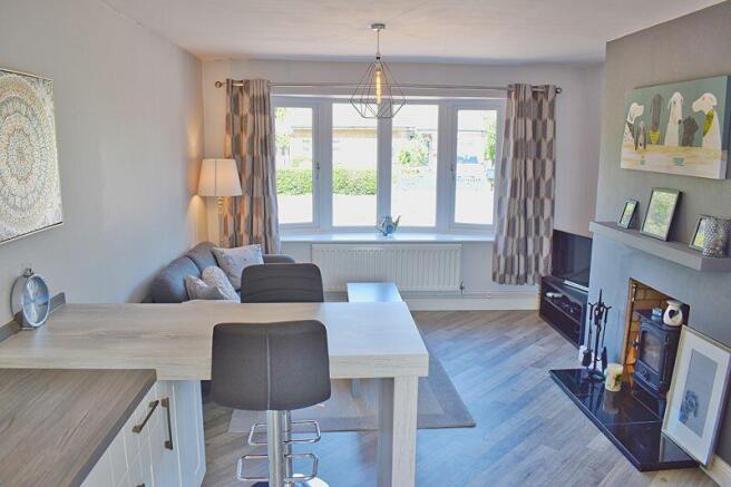 Sitting/Dining Room
