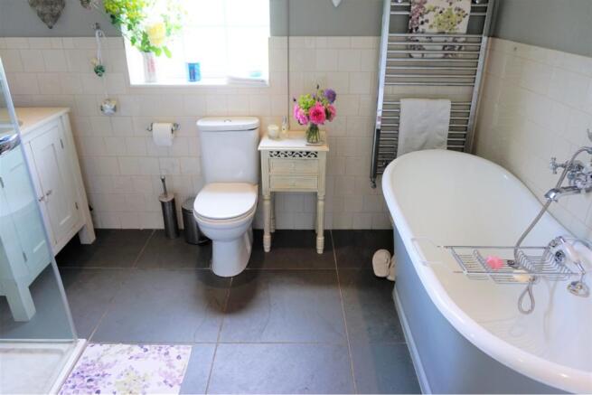 Master En-suite