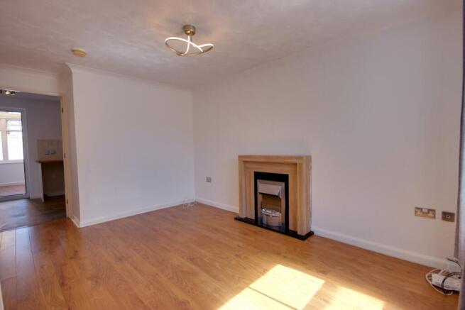 2 bed Semi-Detached for sale Image 9