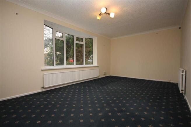 Sitting Rm/Bed4