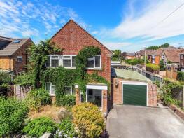 59, South View Gardens, Andover SP10 2AQ