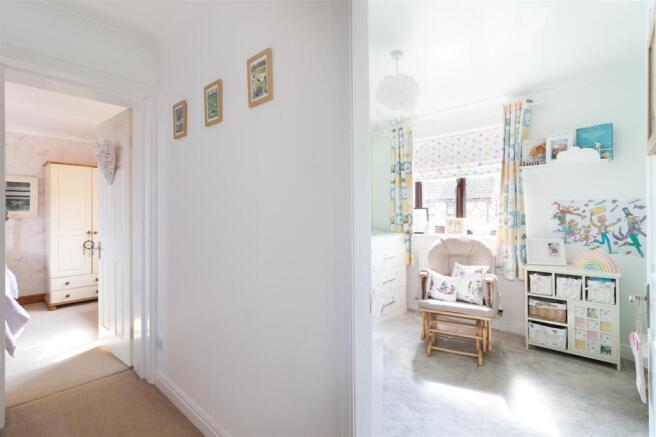 FIRST FLOOR LANDING
