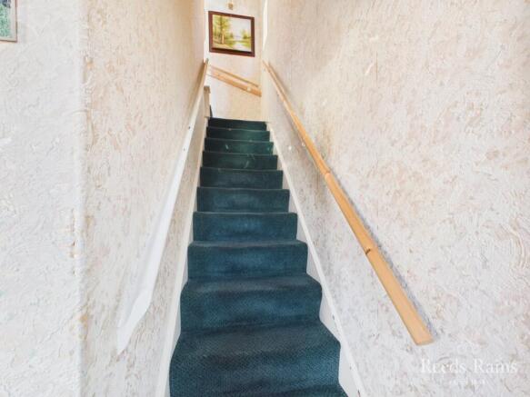 3 bed Semi-Detached for sale Image 4