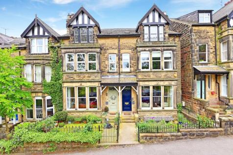 Flat 5, 19-20 Harlow Moor Drive, Harrogate, HG2 0JX