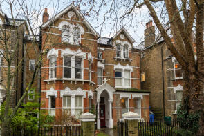 Flat 4, 15, Breakspears Road, London SE4 1XW