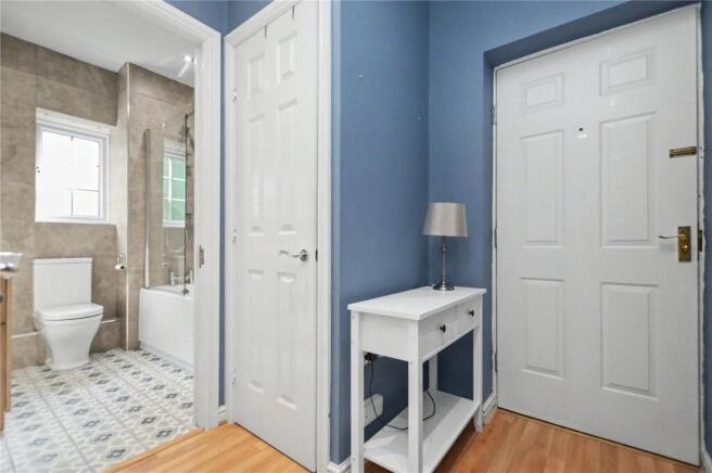 2 bed Apartment for sale Image 6