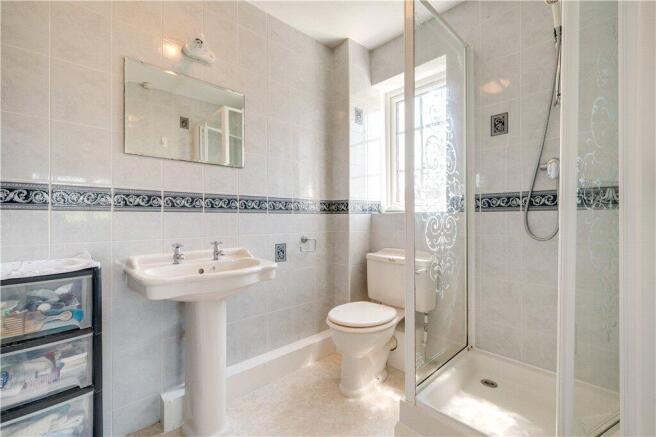 4 bed Detached for sale Image 11