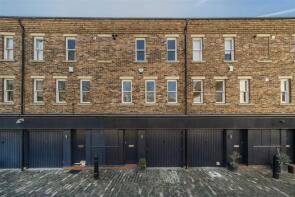 9, St Paul's Mews, London NW1 9TZ