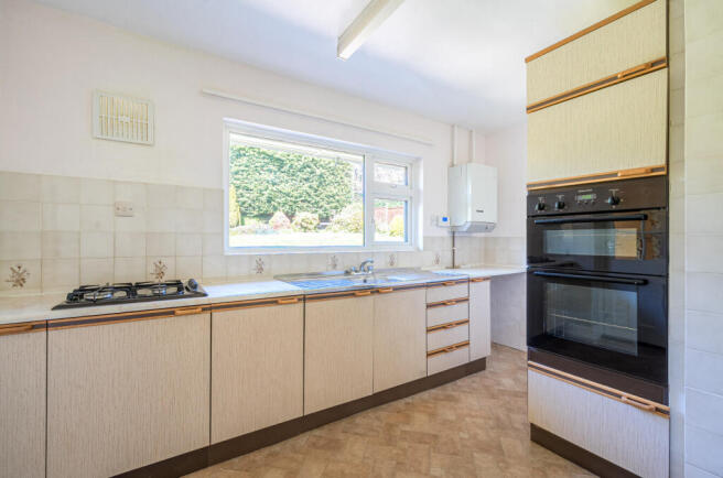 1438370-17-69d532...