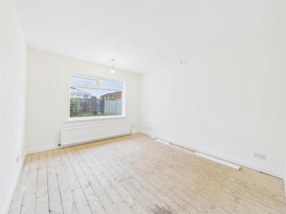 2 bed Detached Bungalow for sale Image 7