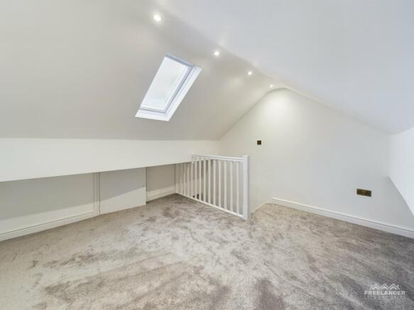 Attic room 2