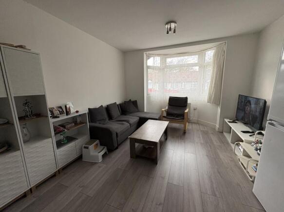 Modern Two-Bedroom Property with Spacious Open-Pl