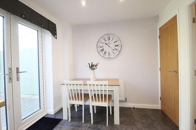 3 bed Town House for sale Image 10