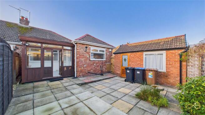 2 bed Bungalow for sale Image 12