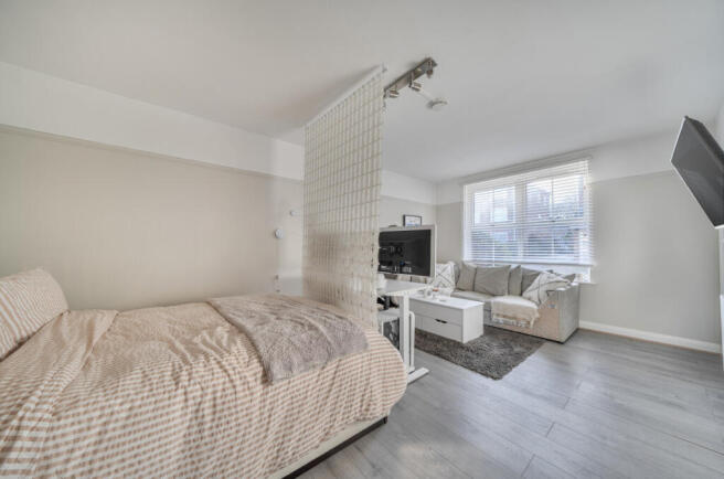 1397727-13-696a49...