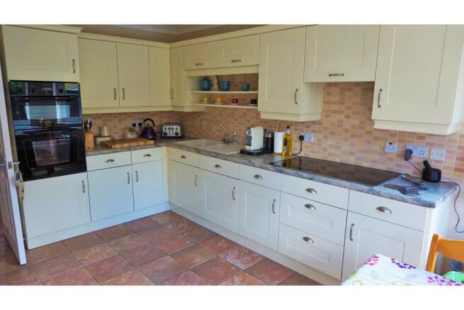 Kitchen / Breakfast