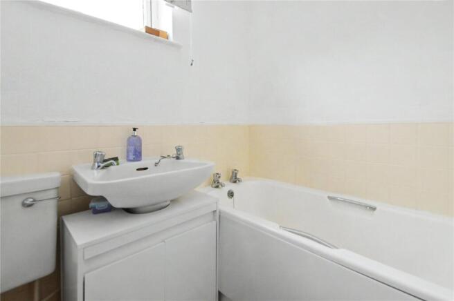 2 bed Bungalow for sale Image 9