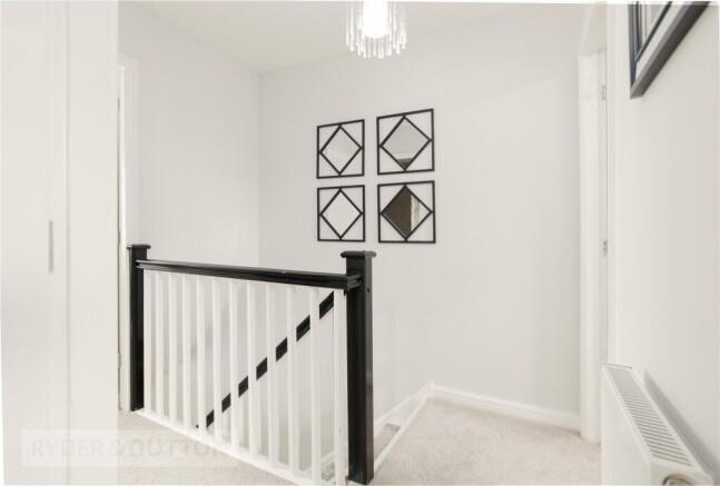 3 bed Semi-Detached for sale Image 9