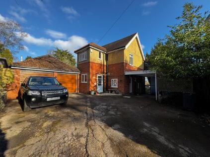 Highland Road, Wimborne, BH21