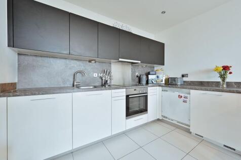 KD Tower, Cotterells, Hemel Hempstead, HP1