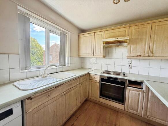 2 bed Apartment for sale Image 7