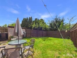 5, Round Meadow, Shrewsbury SY4 5LJ