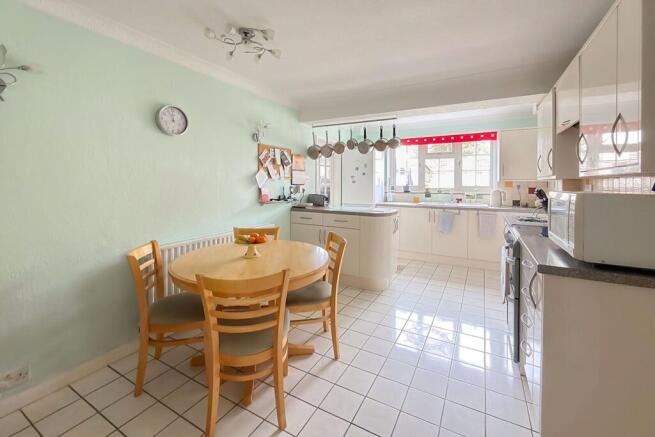 Kitchen/Breakfast Room