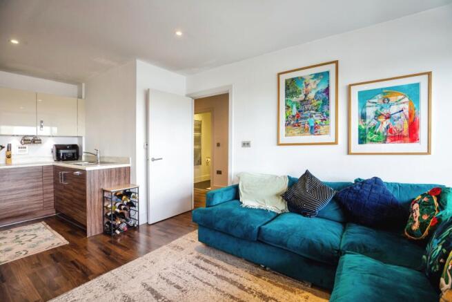 Lounge / Kitchen