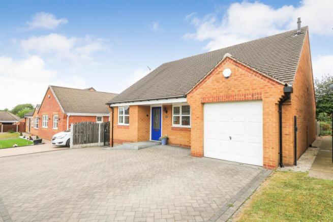 43 Queens Dr front.jpg