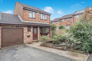 24, Meadowcroft Rise, Bradford BD4 6EP