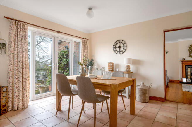 10, The Lawns, Whatton in the Vale, NG13 photo 4