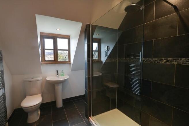 Bedroom 2 En-suite