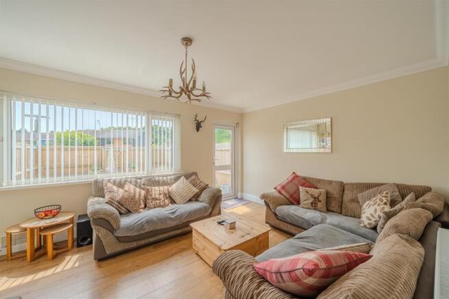 2 Stokes Drive-14.jpg