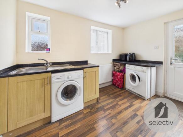 2 bed Semi-Detached for sale Image 7