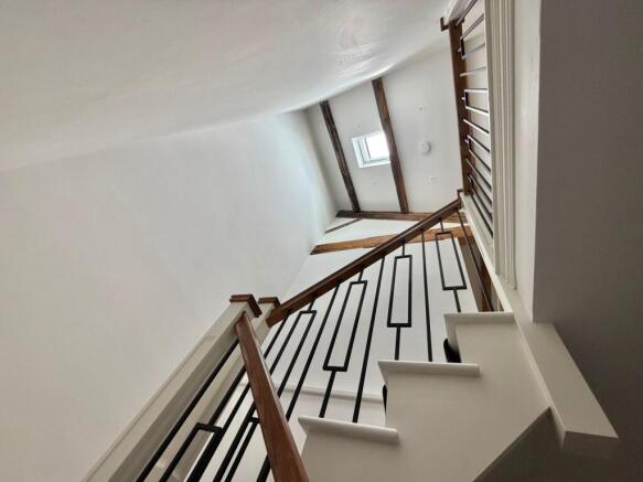 3 bed Mews for sale Image 8