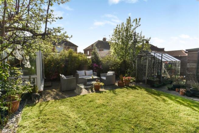 garden 1.jpg