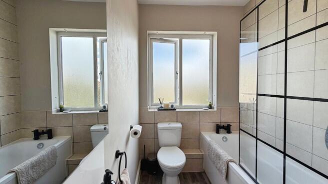 2 bed Terraced for sale Image 7