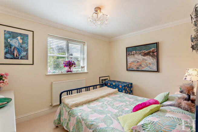 8574160-interiorW...