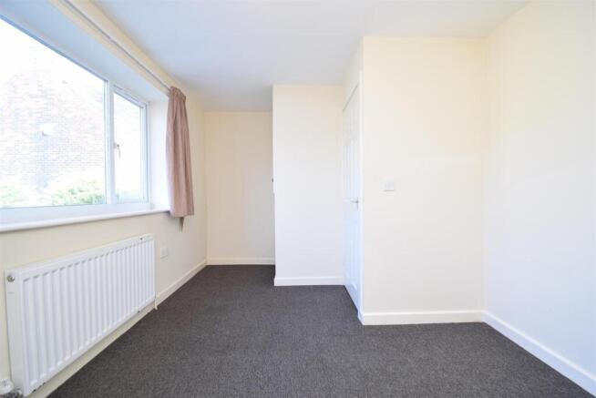 2 bed Town House to rent Image 7