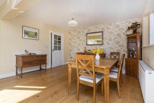 3 bed Detached Bungalow for sale Image 9
